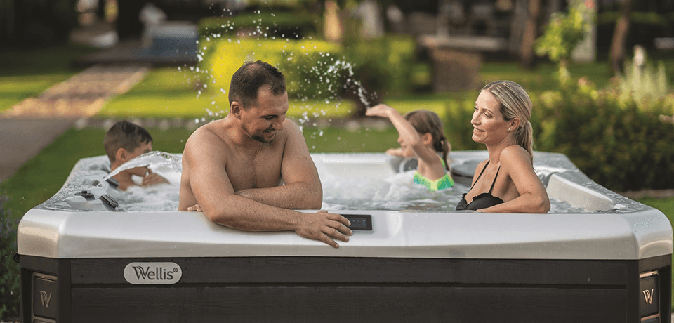 A jacuzzi in the garden make your home perfect 1 02