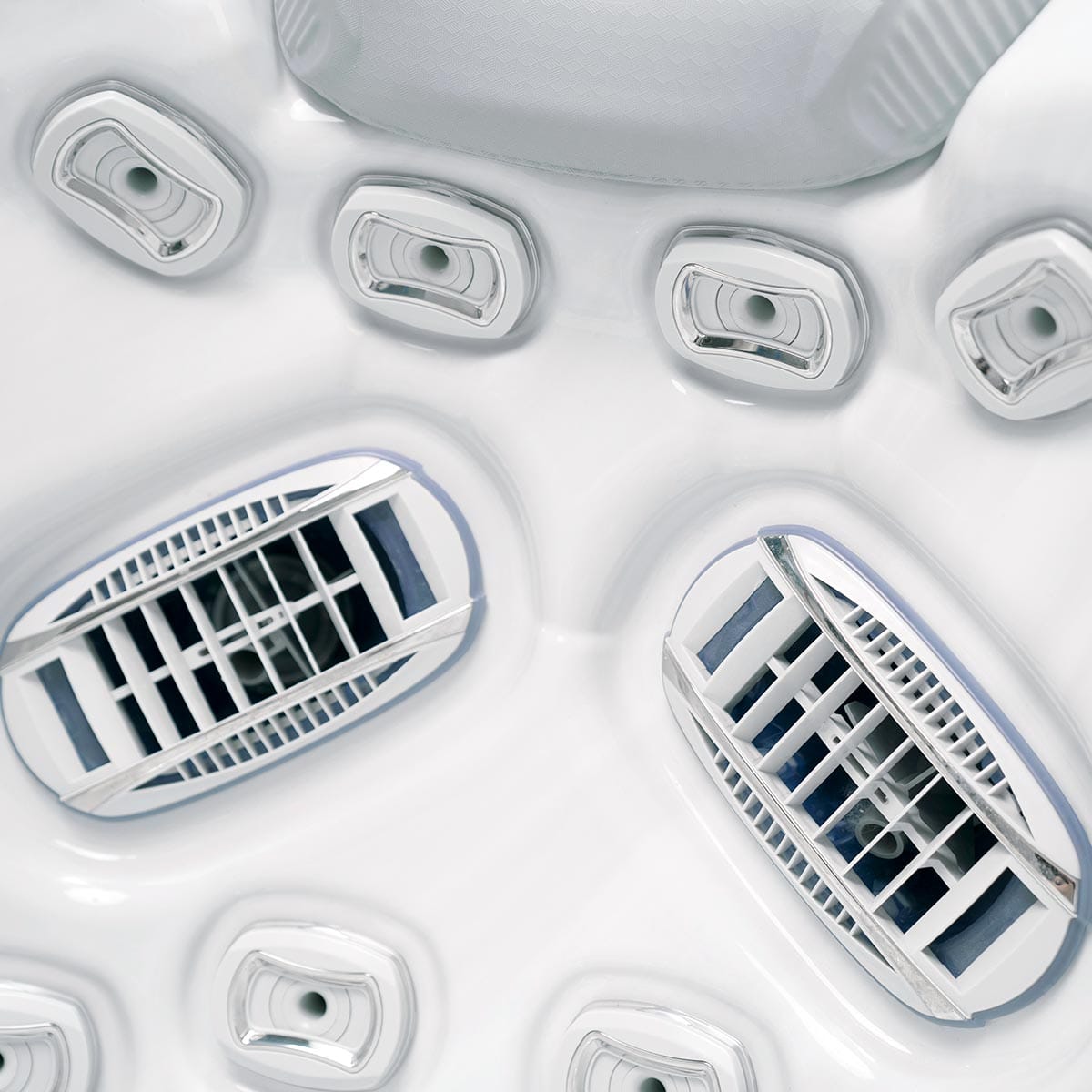 Wellis Elbrus hot tub