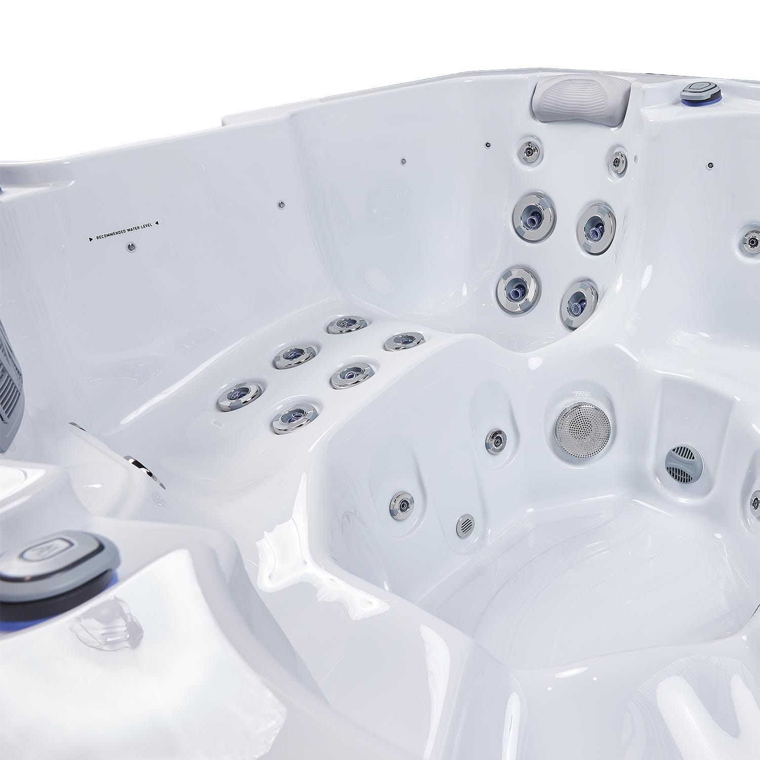 Wellis Prague hot tub