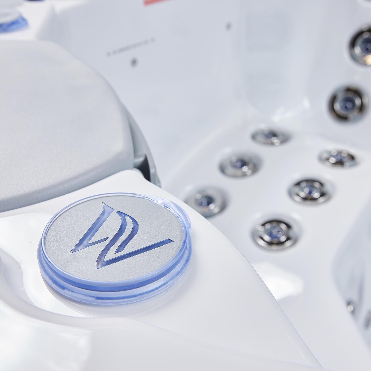 Wellis Prague hot tub