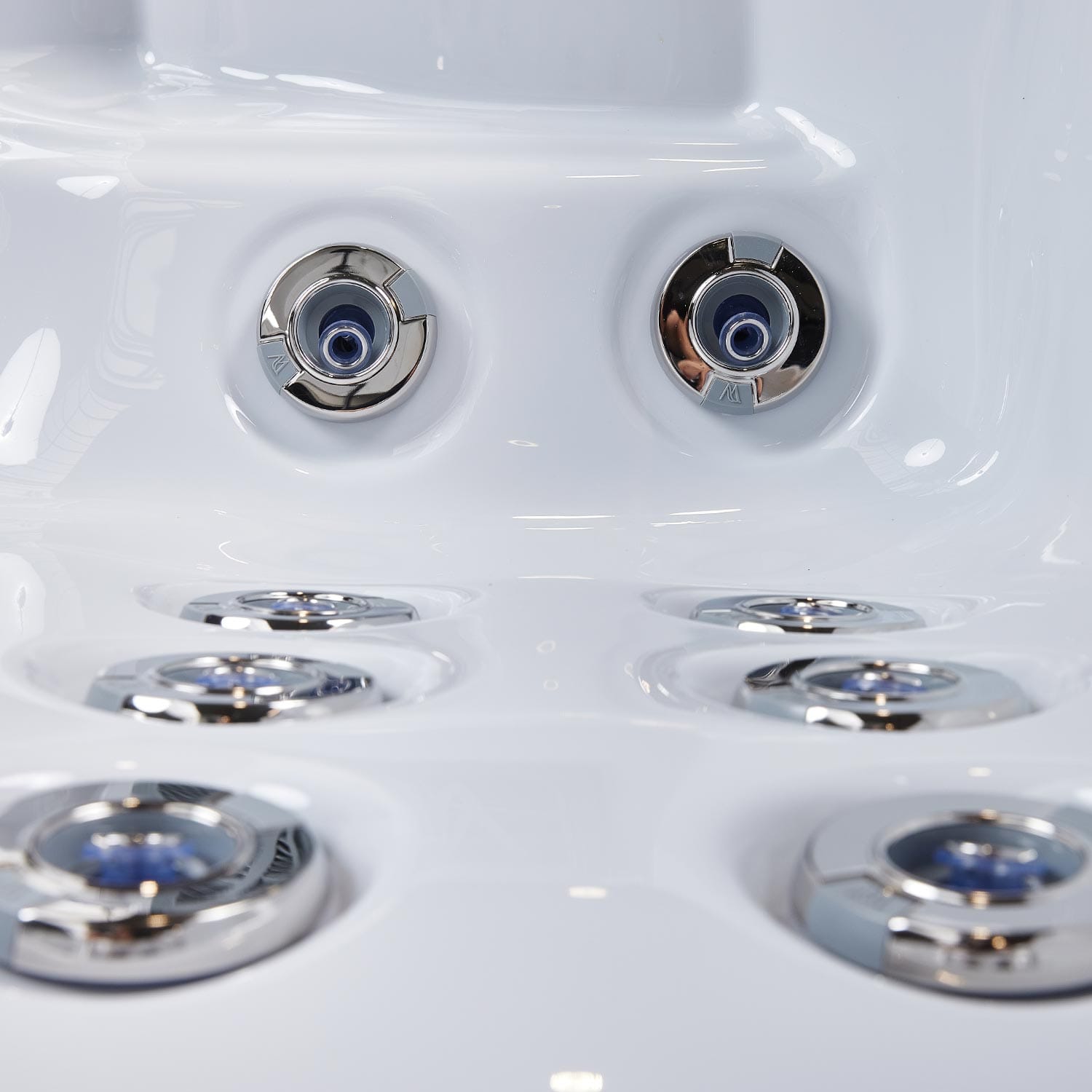 Wellis Prague hot tub