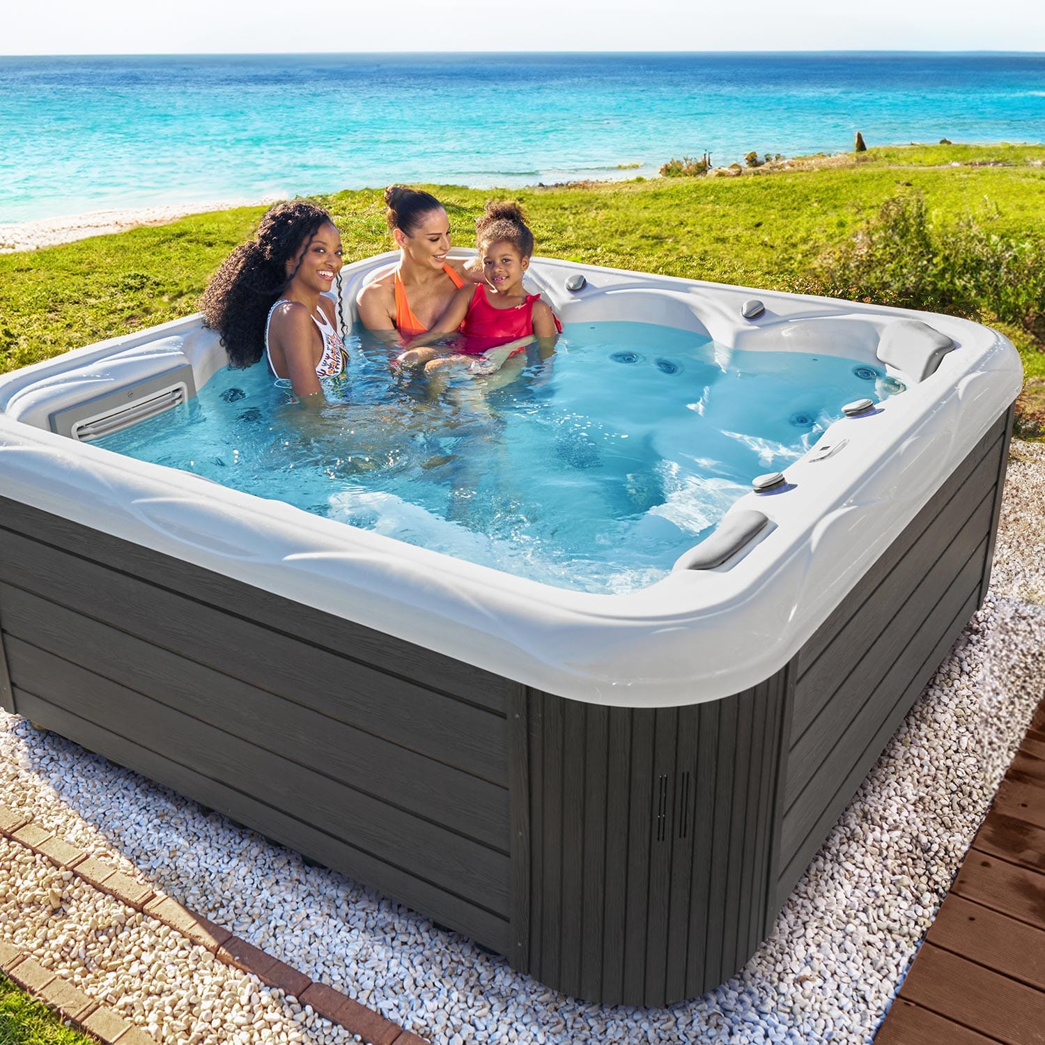 Wellis_Venus_hot_tub_lifestyle_8