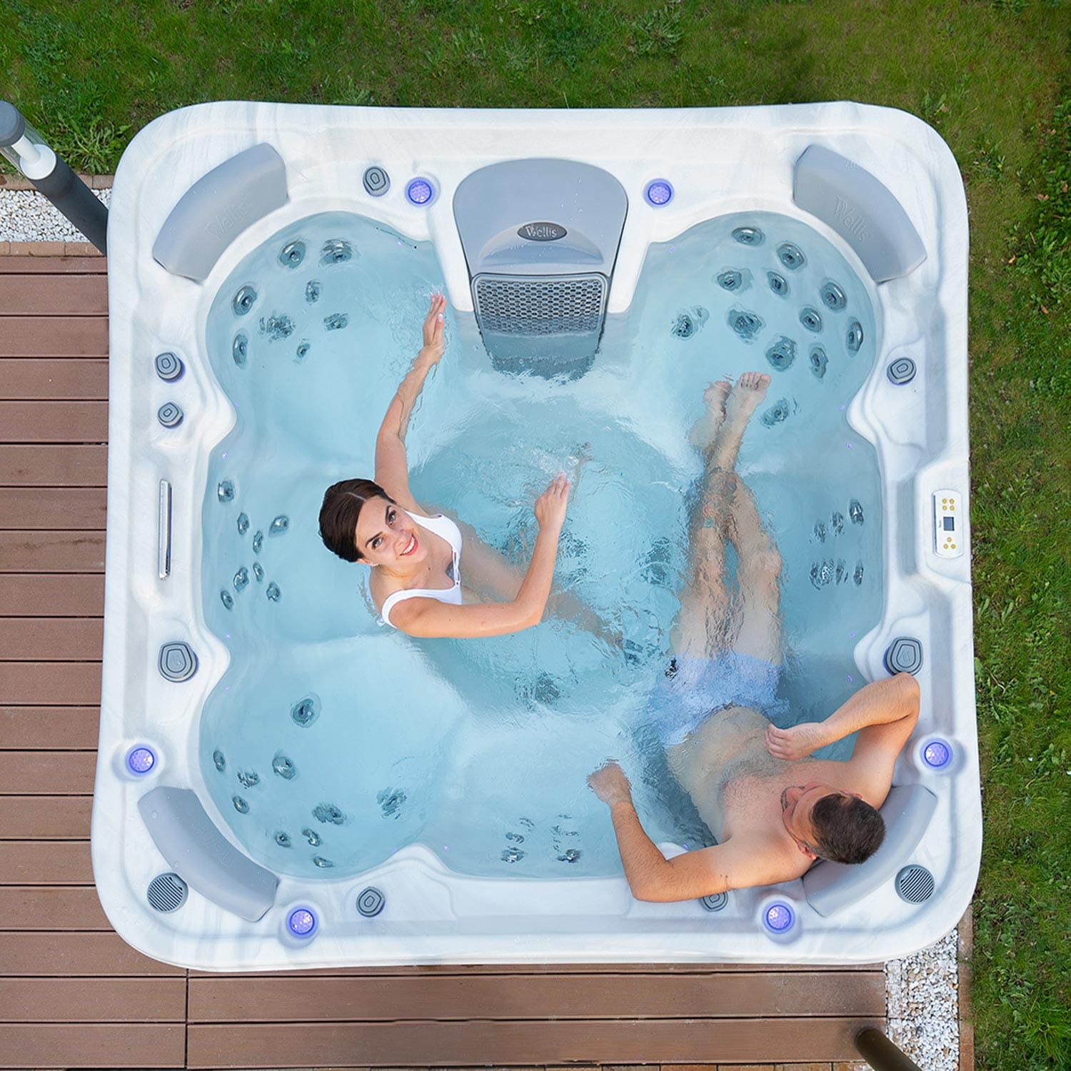 Wellis Vienna Life hot tub lifestyle7
