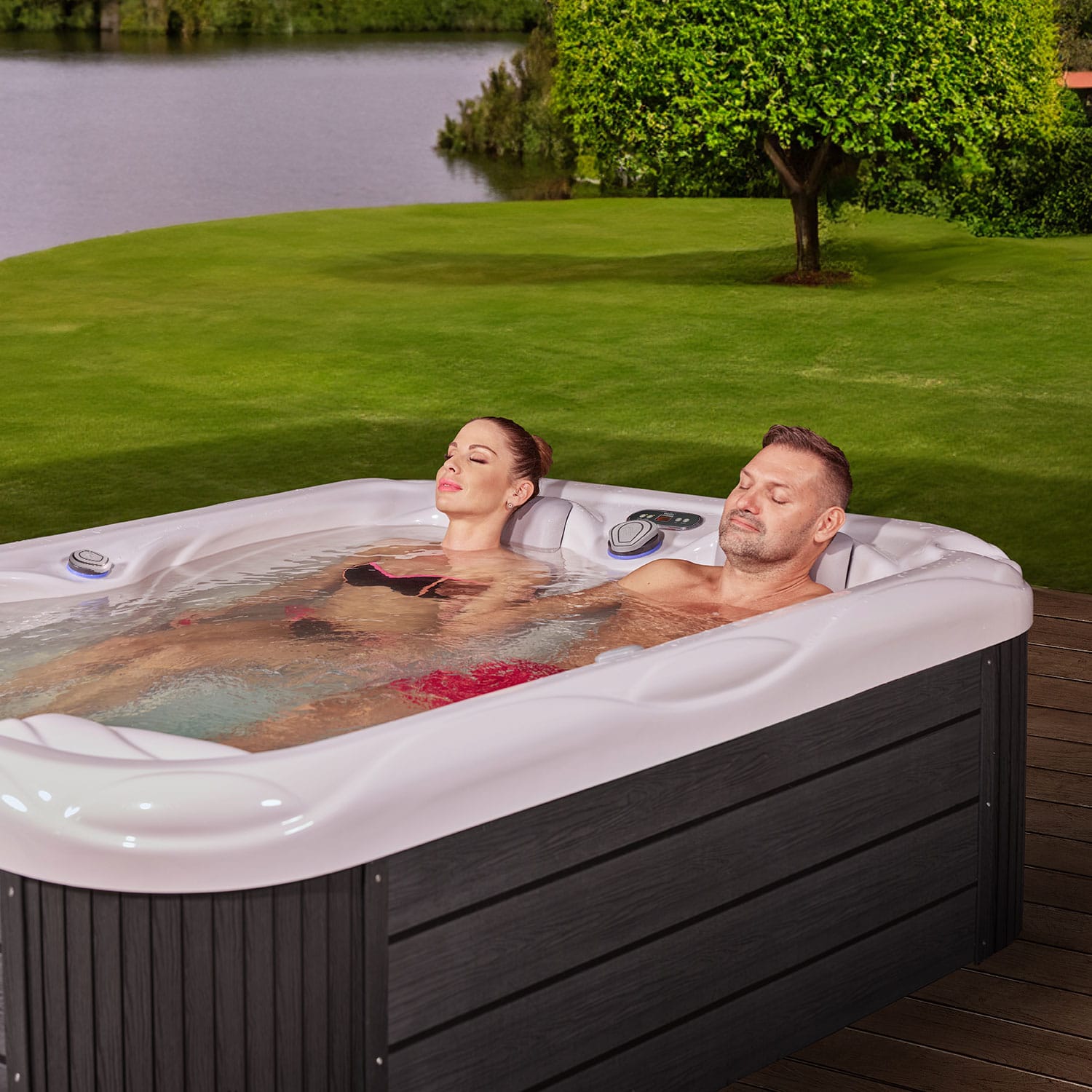 Wellis Mars hot tub